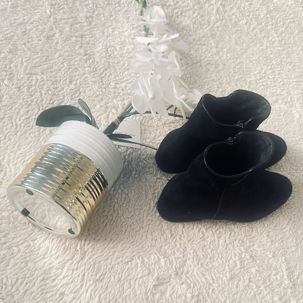 Black Vaneli Boots